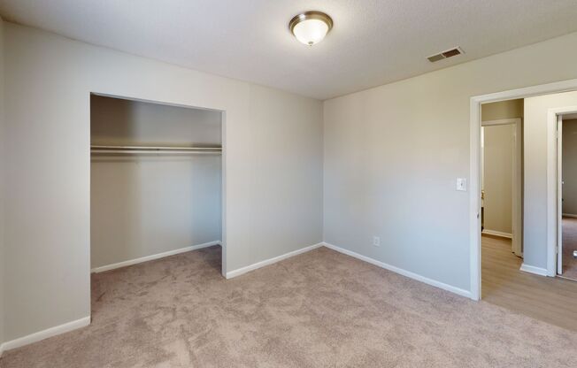 3 beds, 2.5 baths, 1,510 sqft, $1,519, Unit 31-D