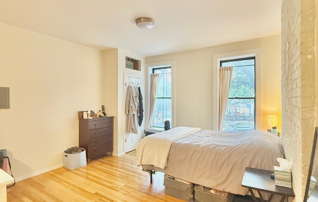 1270 AMSTERDAM AVE
