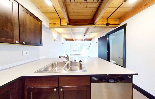 Studio, 1.5 baths, 849 sqft, $1,645, Unit 950-206