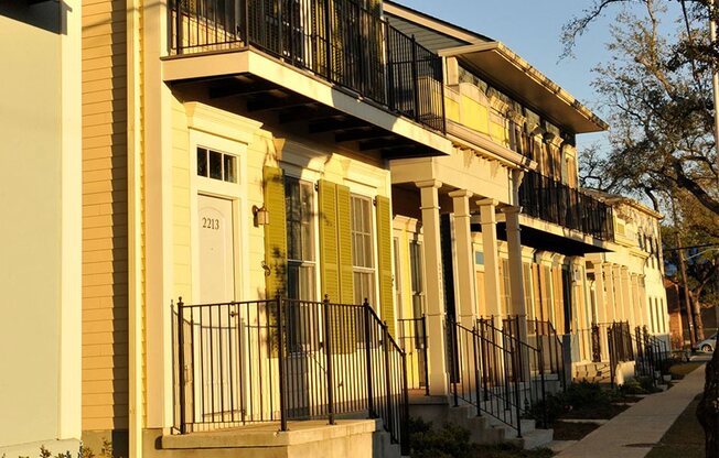 Exterior of apartment buildings_Lafitte,New Orleans, LA