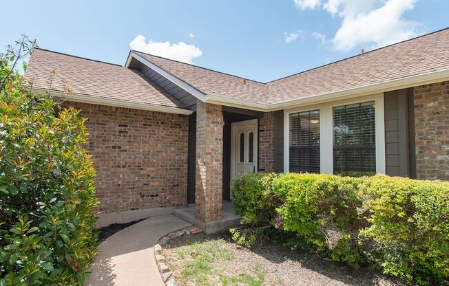 Lovely One Story in Pflugerville - Clean and Ready to Move In