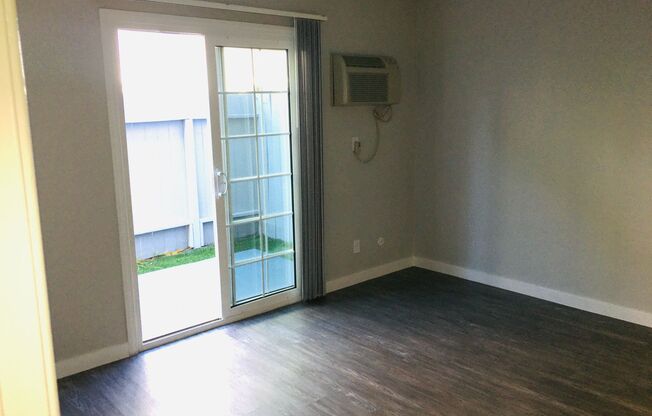 2 beds, 1.5 baths, 866 sqft, $2,995, Unit 811P2