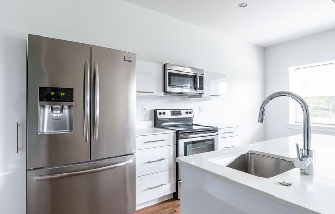 1 bed, 1 bath, 764 sqft, $1,743, Unit GL-15
