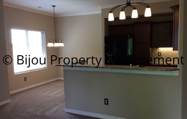 1695 Bear Creek Pt. #304