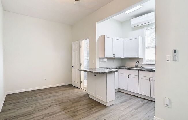 1 bed, 1 bath, 550 sqft, $1,625, Unit Unit 2