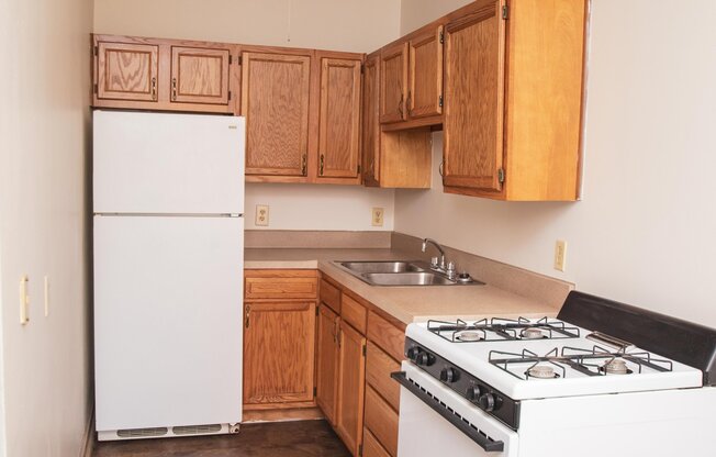 1 bed, 1 bath, 560 sqft, $855, Unit 55-21