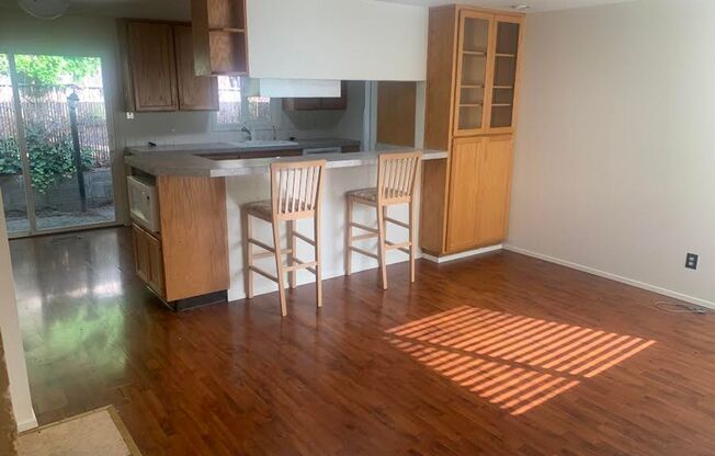 3 beds, 2 baths, $2,495