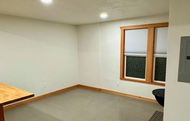 Charming 1BR in Convenient Eugene Location!