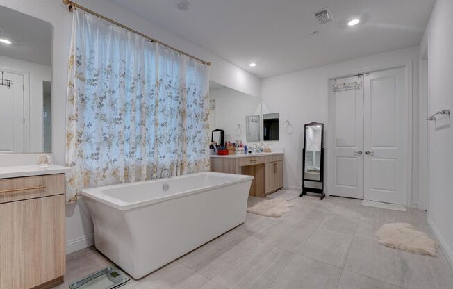 230 Carmel Sky Street, Las Vegas, Nevada 89138