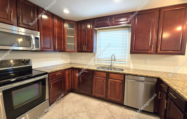 2533 SYLVAN RD