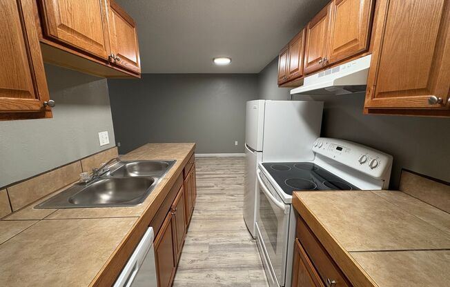1 bed, 1 bath, 600 sqft, $899