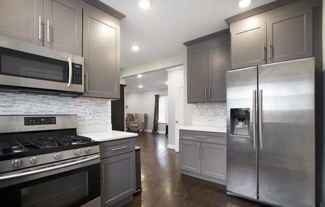 116 MILTON AVE