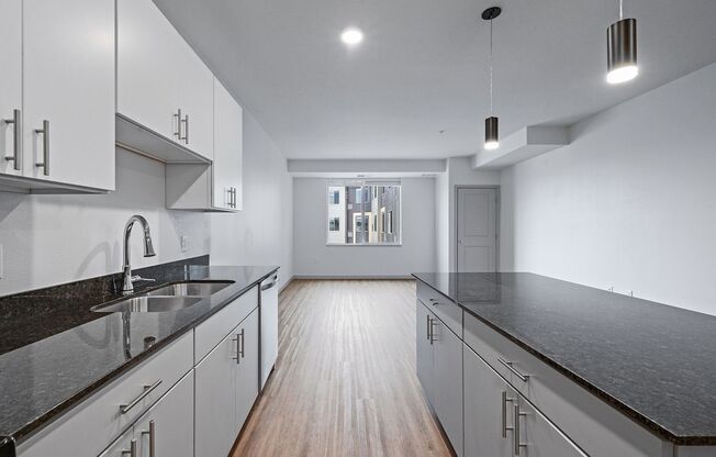 1 bed, 1 bath, 857 sqft, $1,625, Unit 318