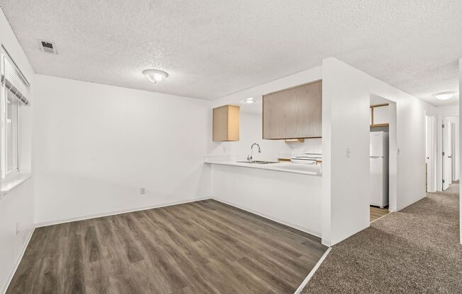 2 beds, 2 baths, 1,000 sqft, $1,450, Unit 30