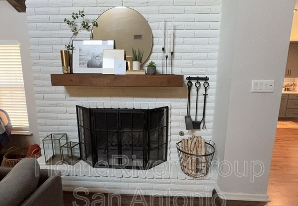 6106 ROYAL SUN ST