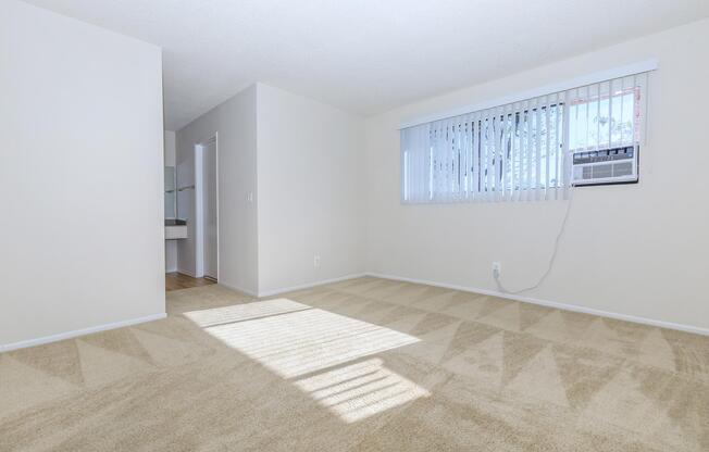 2 beds, 2 baths, 1,074 sqft, $2,515