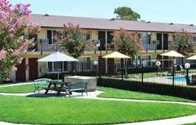 1 bed, 1 bath, 550 sqft, $1,395, Unit 46