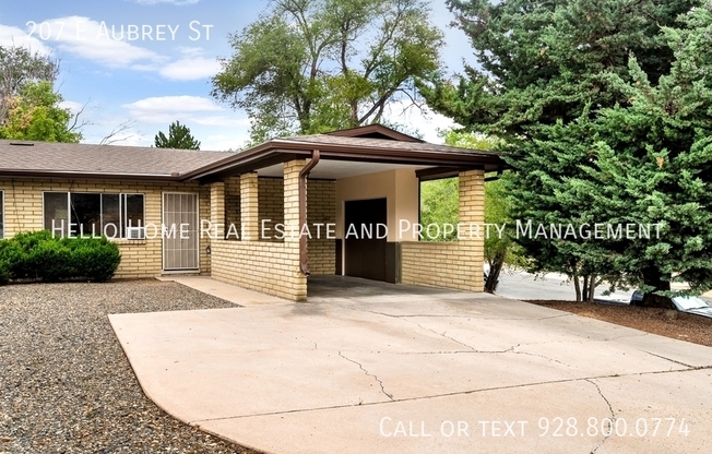 207 E AUBREY ST