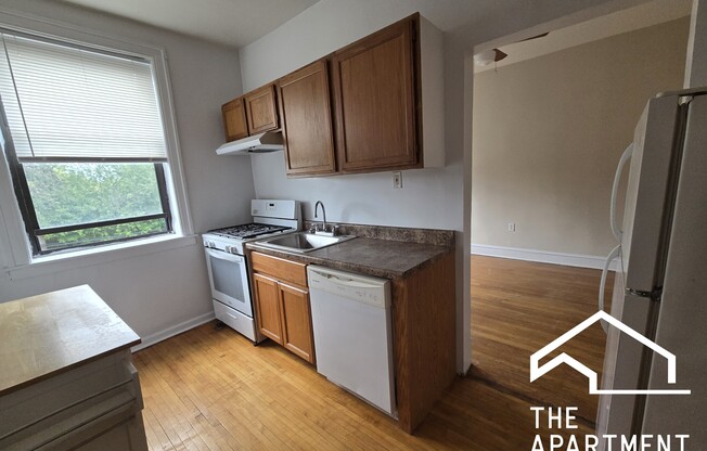 1370 5 W ESTES