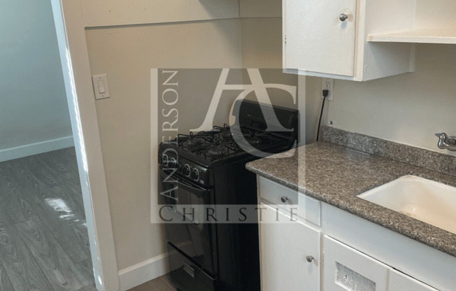 Studio, 1 bath, $1,800, Unit #07