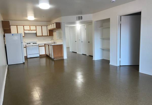 522 W 127 ST