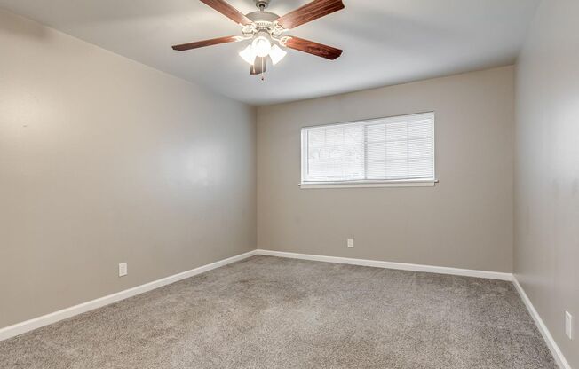 1 bed, 1 bath, 660 sqft, $815, Unit The Elms by ONYX #6