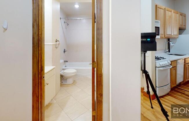 1 bed, 1 bath, $2,750, Unit 2C