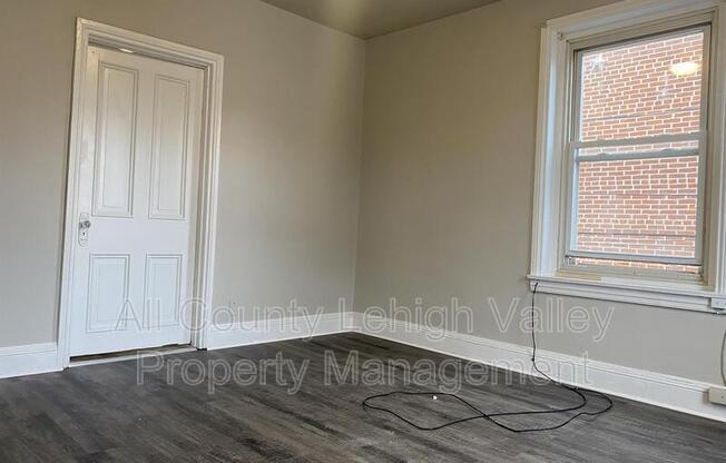 313 W ST