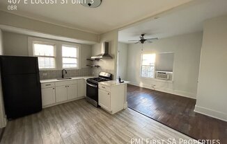 407 E LOCUST ST