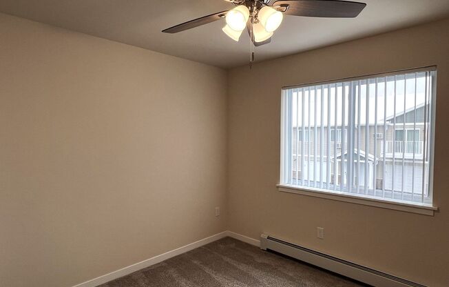 2 beds, 1 bath, 1,040 sqft, $1,485, Unit AT 709-34