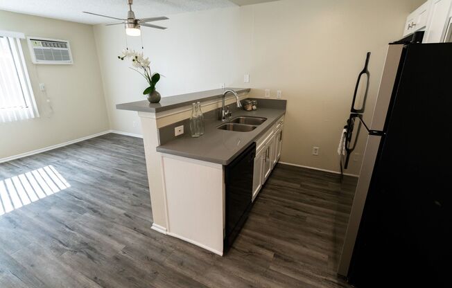 1 bed, 1 bath, 665 sqft, $1,598, Unit 206