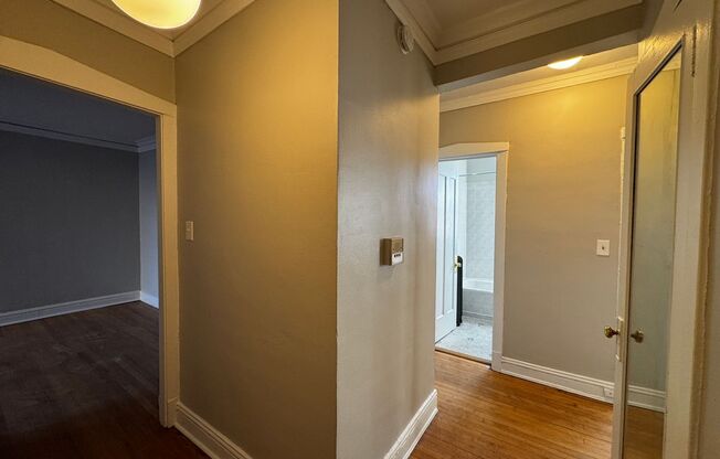 1 bed, 1 bath, $1,275, Unit 7020 #2G