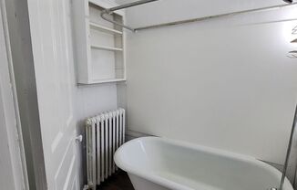 1 bed, 1 bath, $860, Unit APARTMENT 2