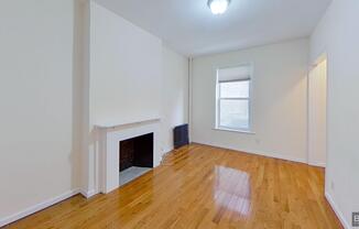 2 beds, 1 bath, $3,400, Unit 2W