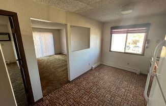 1 bed, 1 bath, $725, Unit B-07