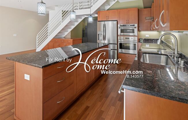 2 beds, 3 baths, $3,200, Unit Unit 104