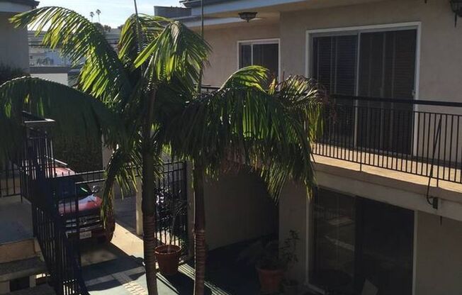 Just a Few Blocks from the Beach!