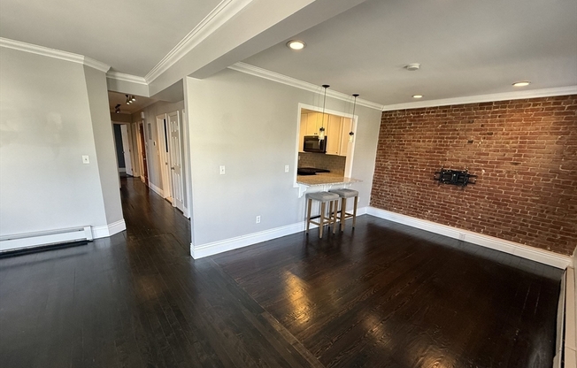 60 FLORIDA ST