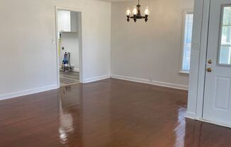 2 beds, 1 bath, $1,400