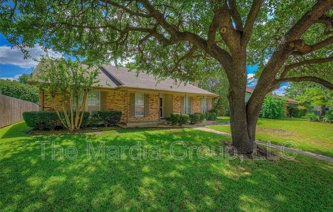 2106 BRIARMEADOW DR