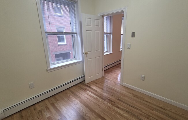 1 bed, 1 bath, 600 sqft, $2,350, Unit 2