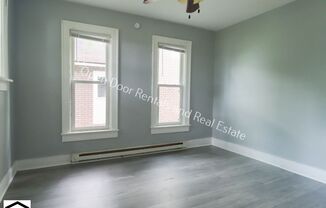 Studio, 1 bath, 552 sqft, $700, Unit Apt B