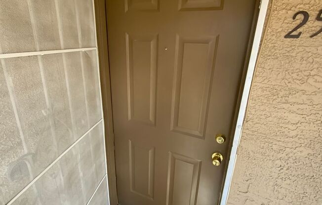 BEAUTIFUL CORNER UNIT CONDO!