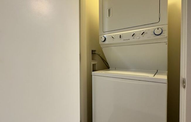 1 bed, 1 bath, 499 sqft, $1,550, Unit HA-619