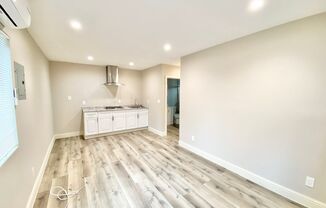 Charming 1-Bedroom, 1-Bathroom ADU in a Prime Location – 795 1/2 42nd St