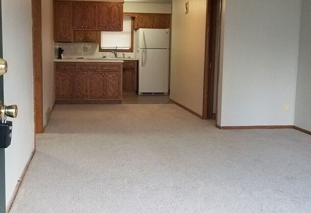 3 beds, 1.5 baths, $1,700