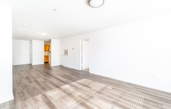 3 beds, 2 baths, 1,172 sqft, $1,575, Unit 1923M-JS