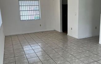 3 beds, 2 baths, $2,400, Unit 15813 NW 38th Place