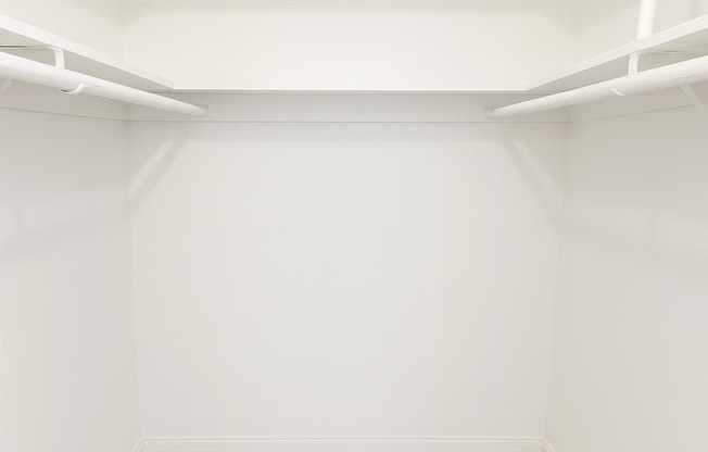 2 beds, 1 bath, 840 sqft, $1,850, Unit 2716 - 7B