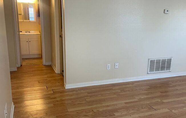 AUGUST PRE-LEASE!  Great 3 bedroom 2 Bathroom Duplex with Small Yard